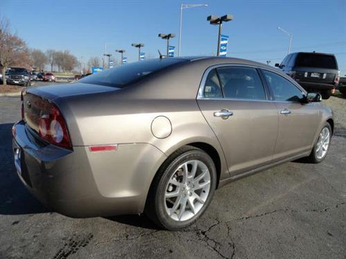 Chevrolet Malibu 2010 photo 2