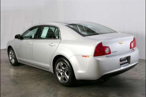 Chevrolet Malibu 2010 photo 2