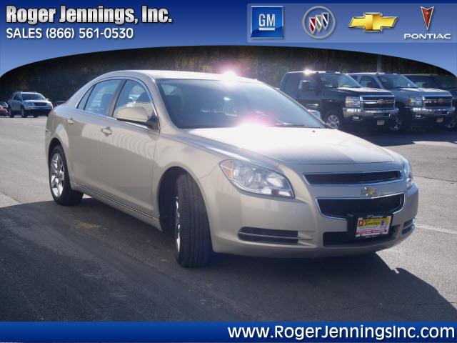 Chevrolet Malibu 2010 photo 1