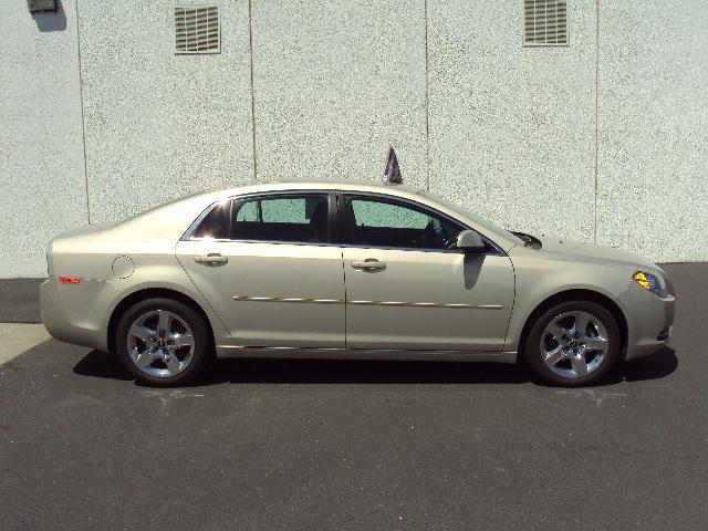 Chevrolet Malibu 2010 photo 2
