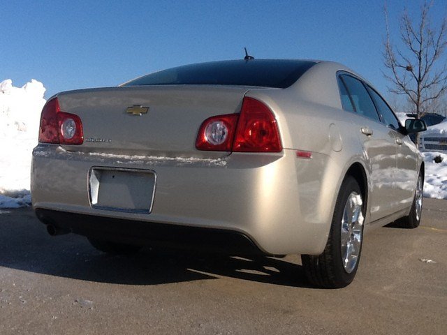 Chevrolet Malibu 2010 photo 1