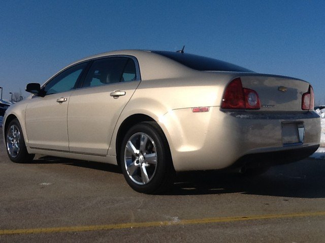 Chevrolet Malibu 2010 photo 3