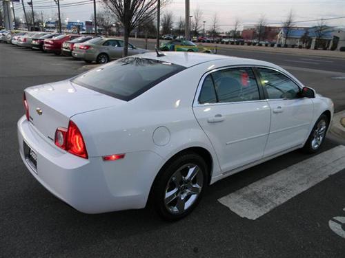 Chevrolet Malibu 2010 photo 1