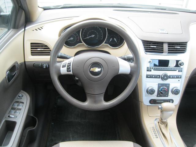 Chevrolet Malibu 2010 photo 4