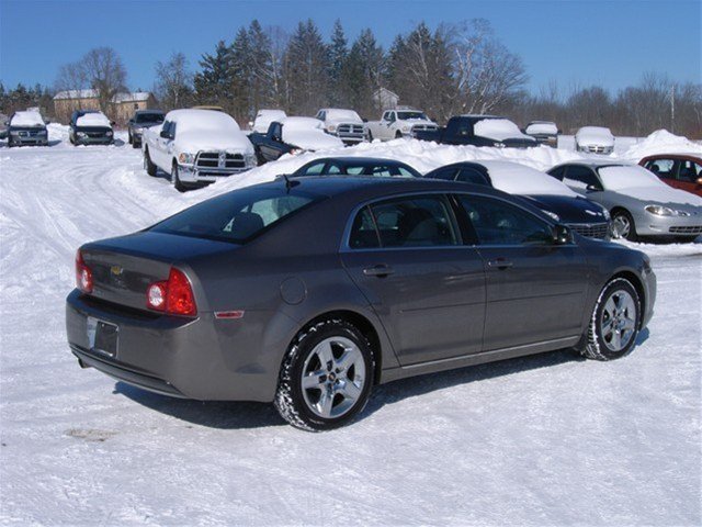 Chevrolet Malibu 2010 photo 1