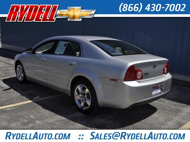 Chevrolet Malibu 2010 photo 3