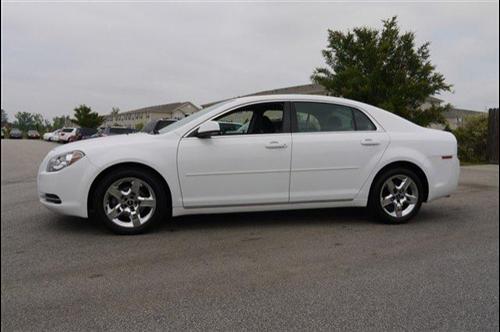 Chevrolet Malibu 2010 photo 1