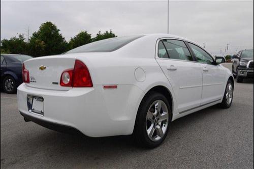 Chevrolet Malibu 2010 photo 4