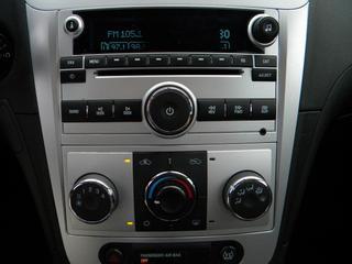 Chevrolet Malibu 2010 photo 3
