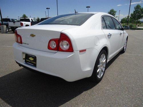 Chevrolet Malibu 2010 photo 2