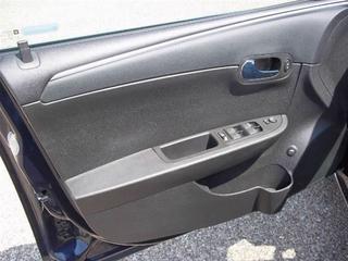 Chevrolet Malibu 2010 photo 2