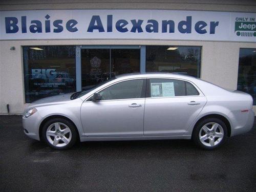 Chevrolet Malibu 2010 photo 2