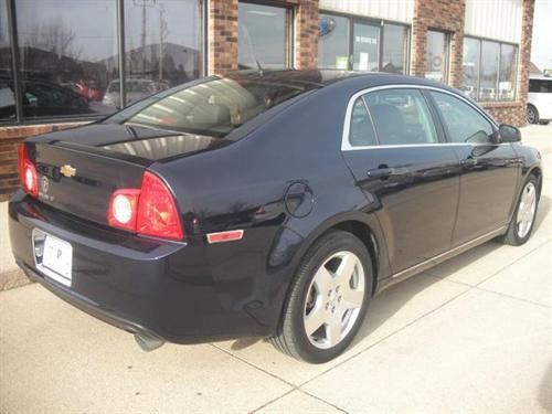 Chevrolet Malibu 2010 photo 2