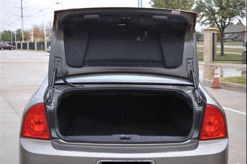 Chevrolet Malibu 2010 photo 1