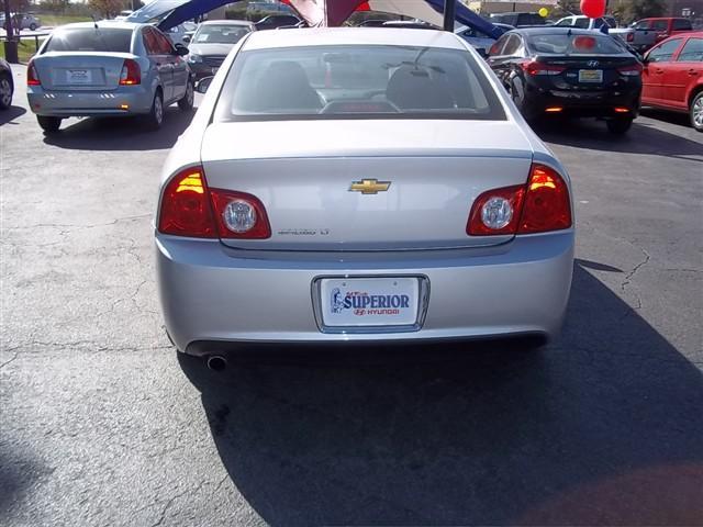 Chevrolet Malibu 2010 photo 4