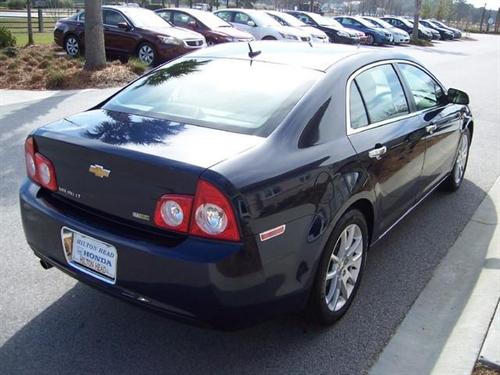 Chevrolet Malibu 2010 photo 4