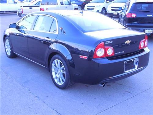 Chevrolet Malibu 2010 photo 2