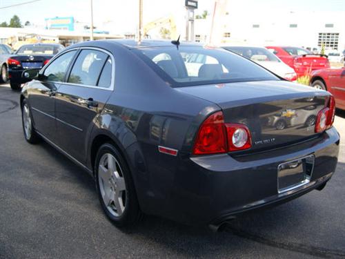Chevrolet Malibu 2010 photo 3