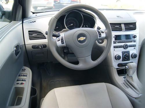 Chevrolet Malibu 2010 photo 4