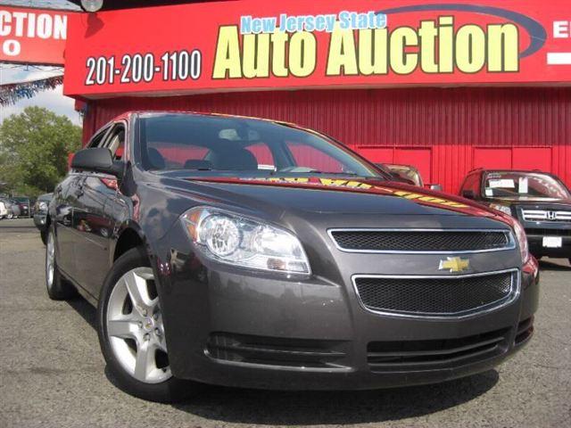 Chevrolet Malibu 2010 photo 2