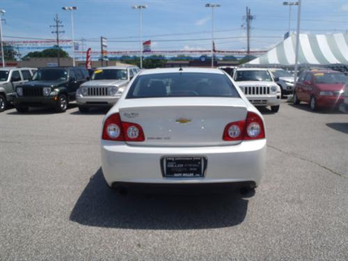 Chevrolet Malibu 2010 photo 1