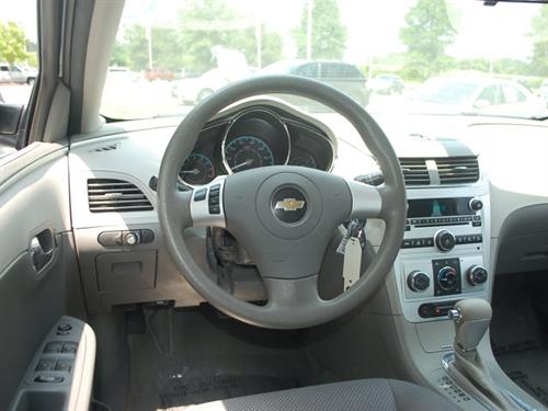 Chevrolet Malibu 2010 photo 1