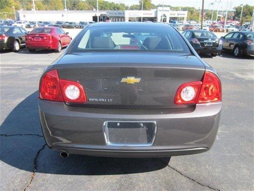 Chevrolet Malibu 2010 photo 4