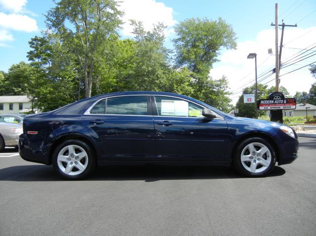 Chevrolet Malibu 2010 photo 1