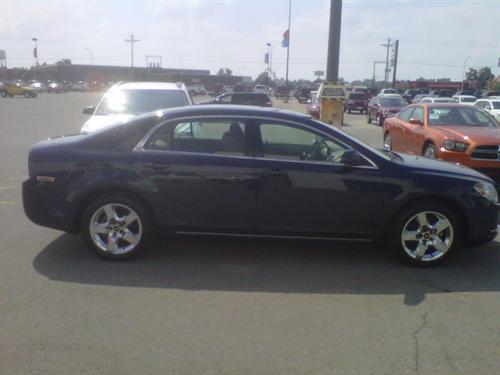 Chevrolet Malibu 2010 photo 3