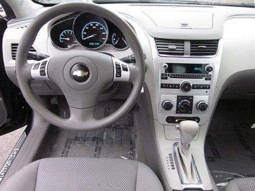 Chevrolet Malibu 2010 photo 4