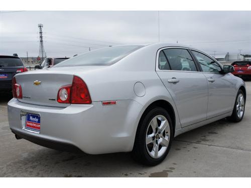 Chevrolet Malibu 2010 photo 3