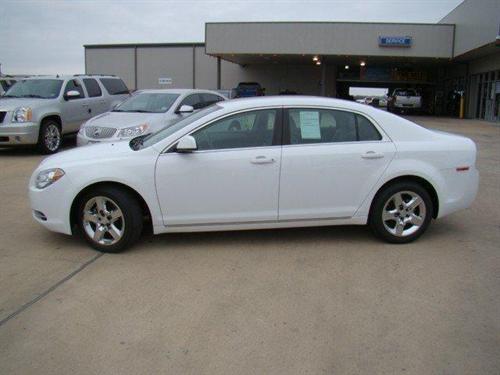 Chevrolet Malibu 2010 photo 1