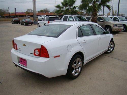 Chevrolet Malibu 2010 photo 4