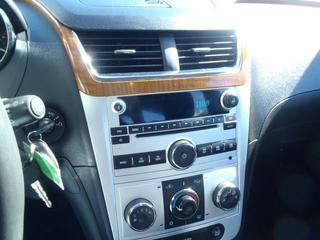 Chevrolet Malibu 2010 photo 2