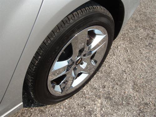 Chevrolet Malibu 2010 photo 3