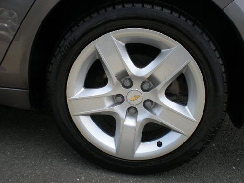 Chevrolet Malibu 2010 photo 2