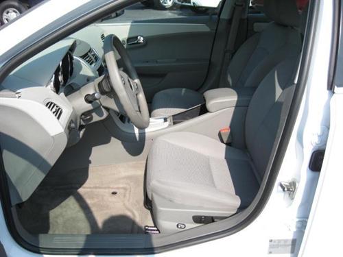 Chevrolet Malibu 2010 photo 4