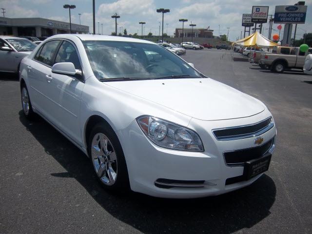 Chevrolet Malibu 2010 photo 4