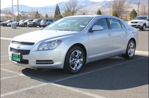 Chevrolet Malibu 2010 photo 2