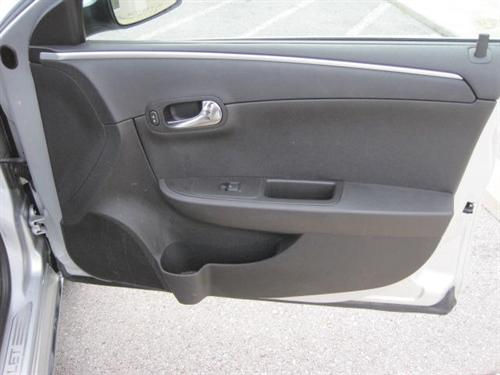 Chevrolet Malibu 2010 photo 3