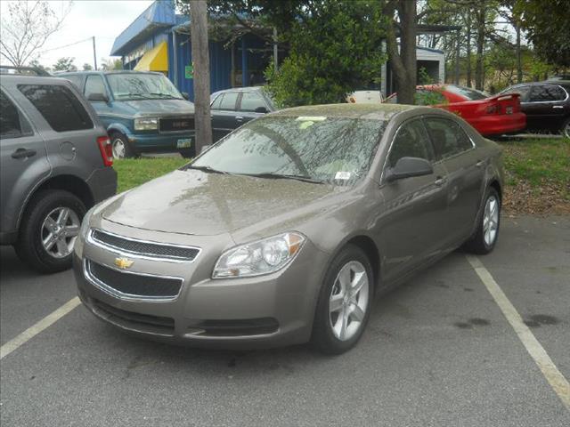 Chevrolet Malibu 2010 photo 3
