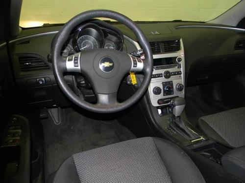 Chevrolet Malibu 2010 photo 3
