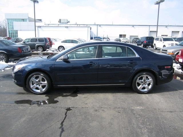 Chevrolet Malibu 2010 photo 1