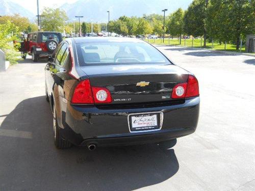 Chevrolet Malibu 2010 photo 3