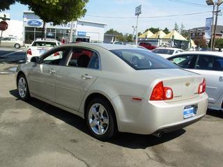 Chevrolet Malibu 2010 photo 3