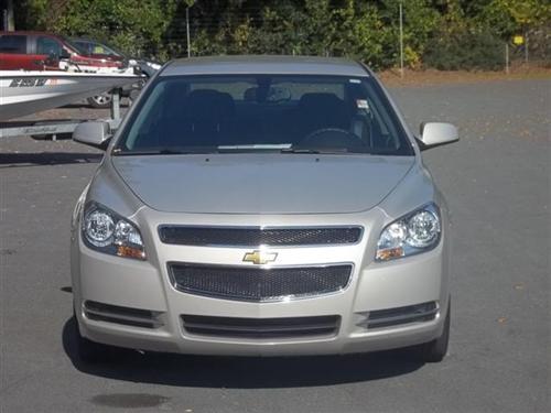 Chevrolet Malibu 2010 photo 2