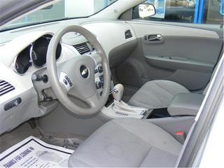 Chevrolet Malibu 2010 photo 3