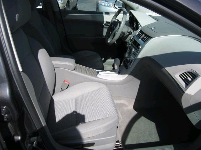 Chevrolet Malibu 2010 photo 4