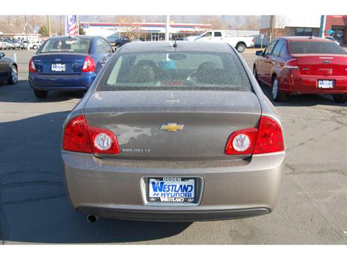 Chevrolet Malibu 2010 photo 3