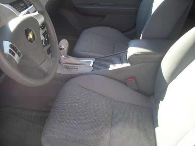 Chevrolet Malibu 2010 photo 3